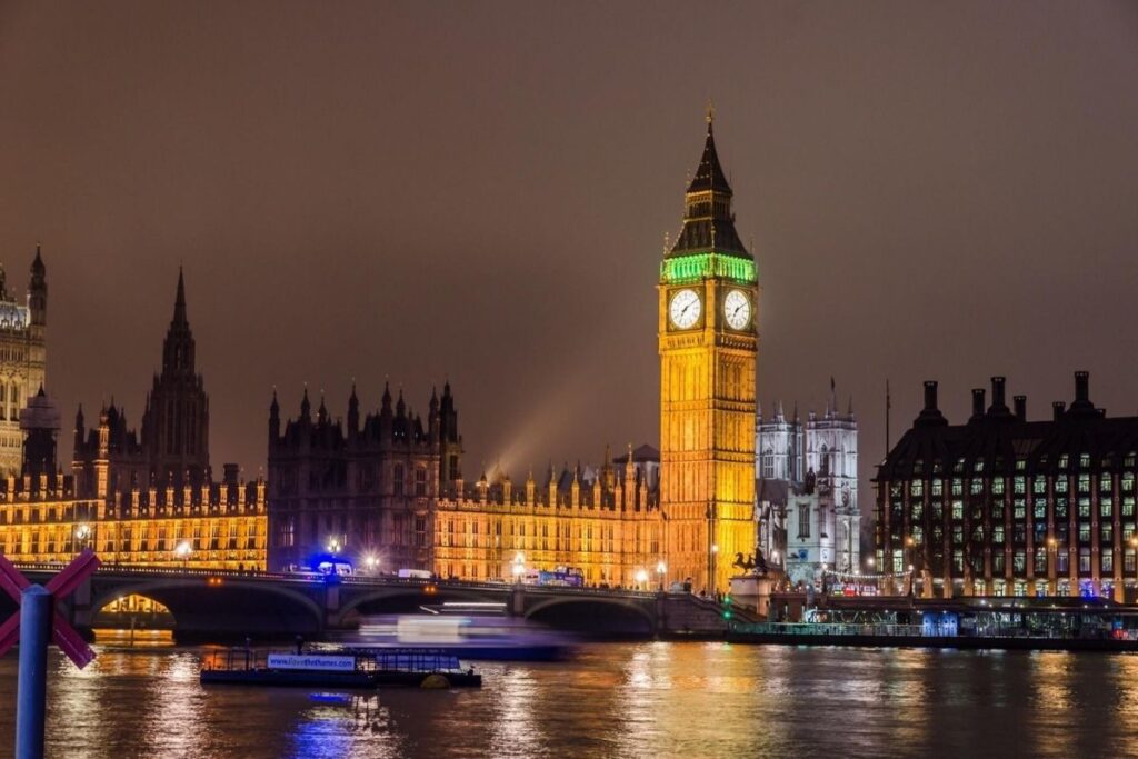 HOTELS NEAR ELIZABETH TOWER BIG BEN