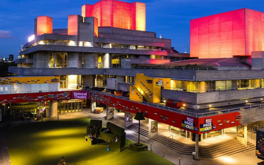 THEATERS IN SOUTHBANK LONDON