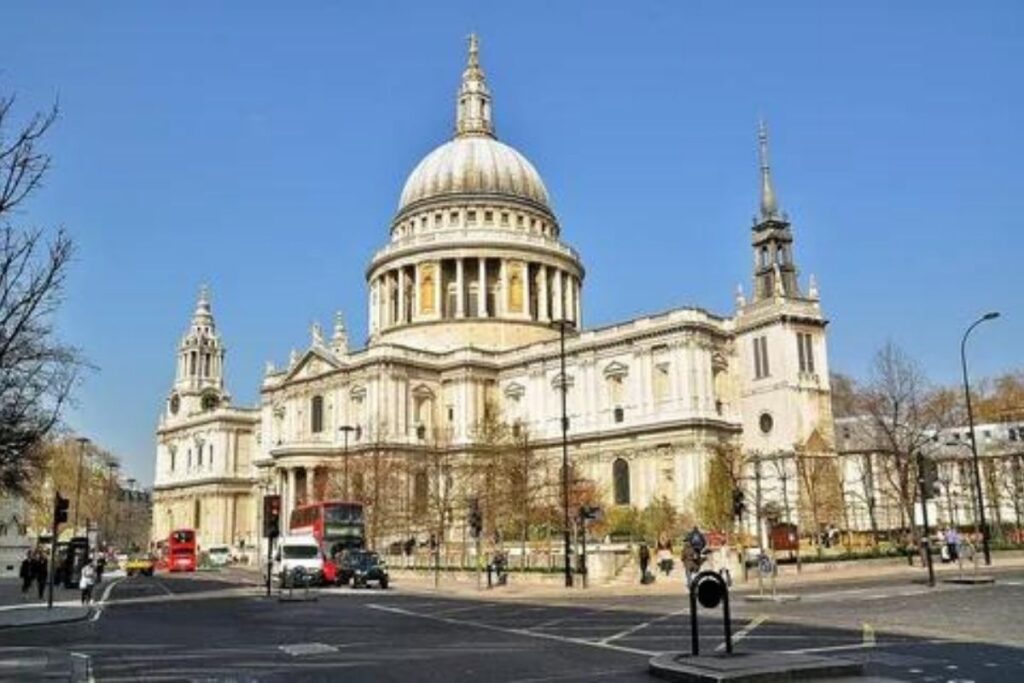 FACTS AND FIGURES ABOUT ST PAUL’S CATHEDRAL