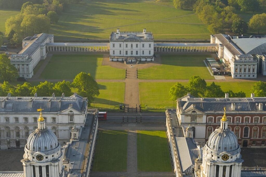 TOUR GREENWICH FILMING LOCATIONS