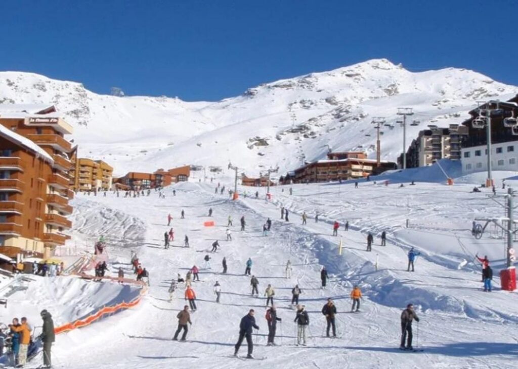 VAL THORENS SNOW IN FRANCE