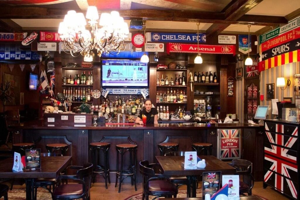 VISIT A PROPER LONDON PUB