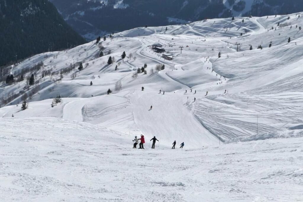 LA ROSIÈRE ( FRENCH SKI RESORTS FOR BEGINNERS)